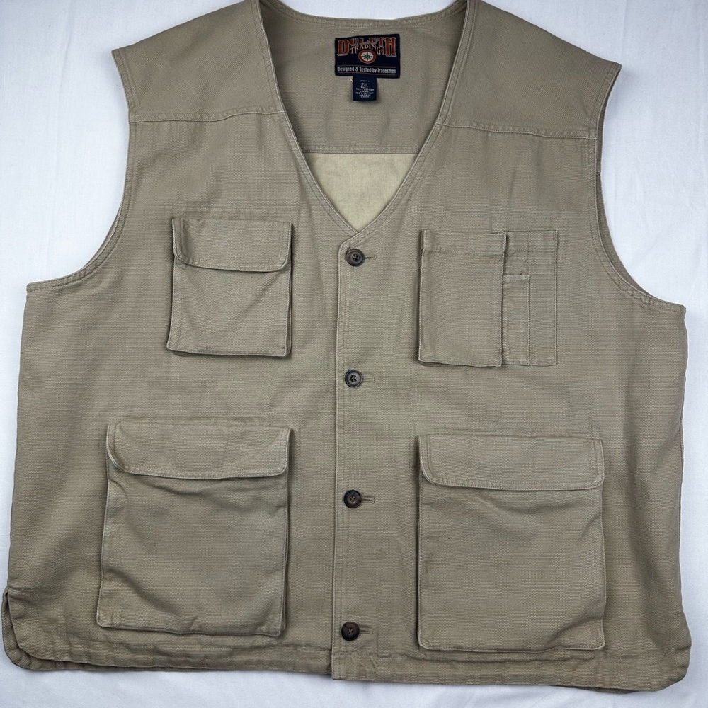 Duluth Trading co Men's Khaki Outdoor utility Vest